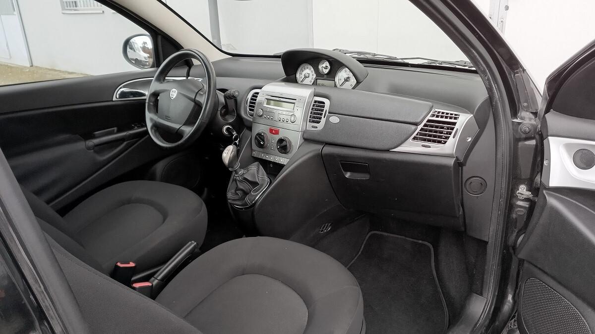 Lancia Ypsilon 1.2 - imp. GPL