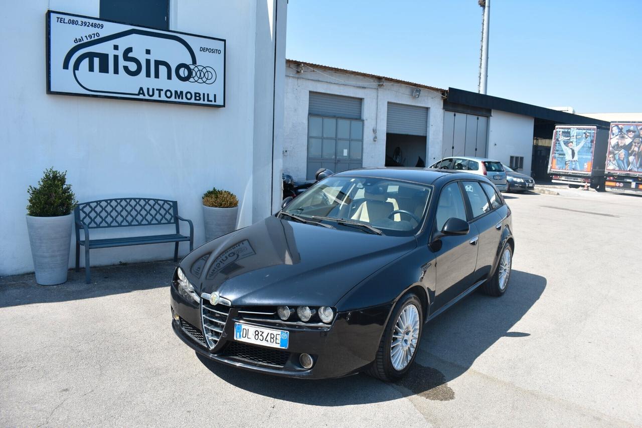 Alfa Romeo 159 1.9 JTDm Sportwagon Distinctive- 2007