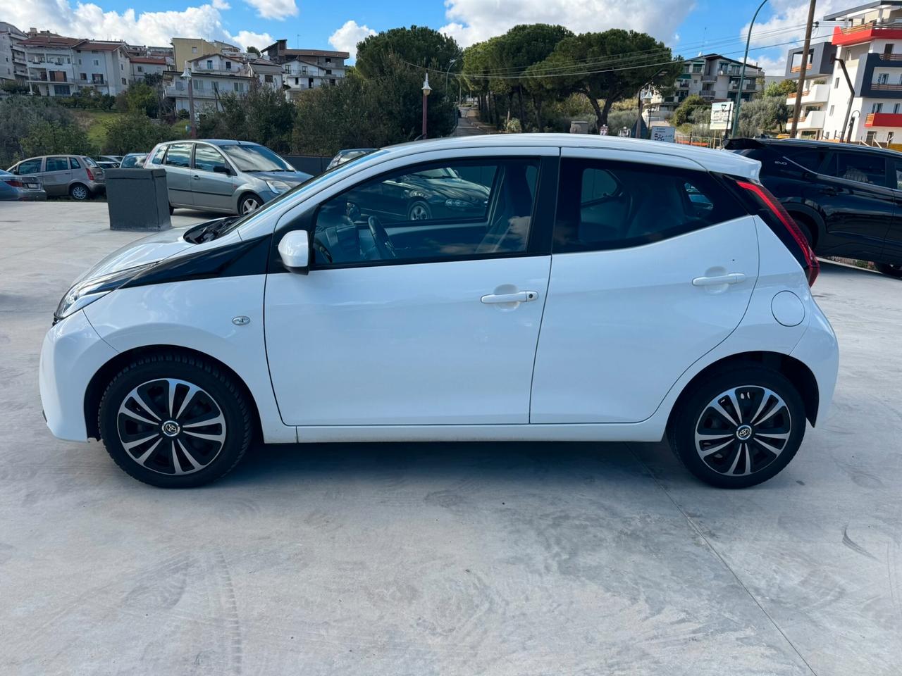 Toyota Aygo 1.0 VVT-i 72 CV 5 porte x-
