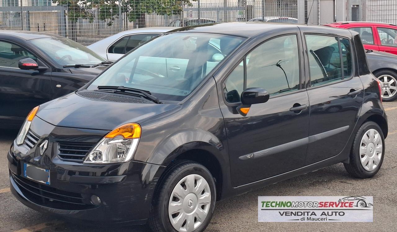 Renault Modus 1.2 16V Saint Tropez