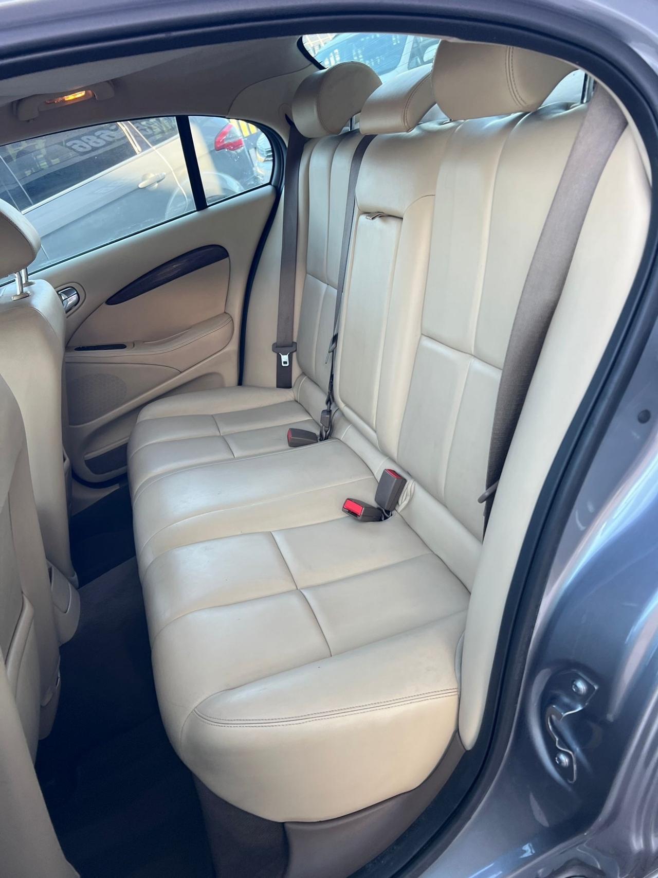 Jaguar S-Type 2.7 diesel V6 Classic