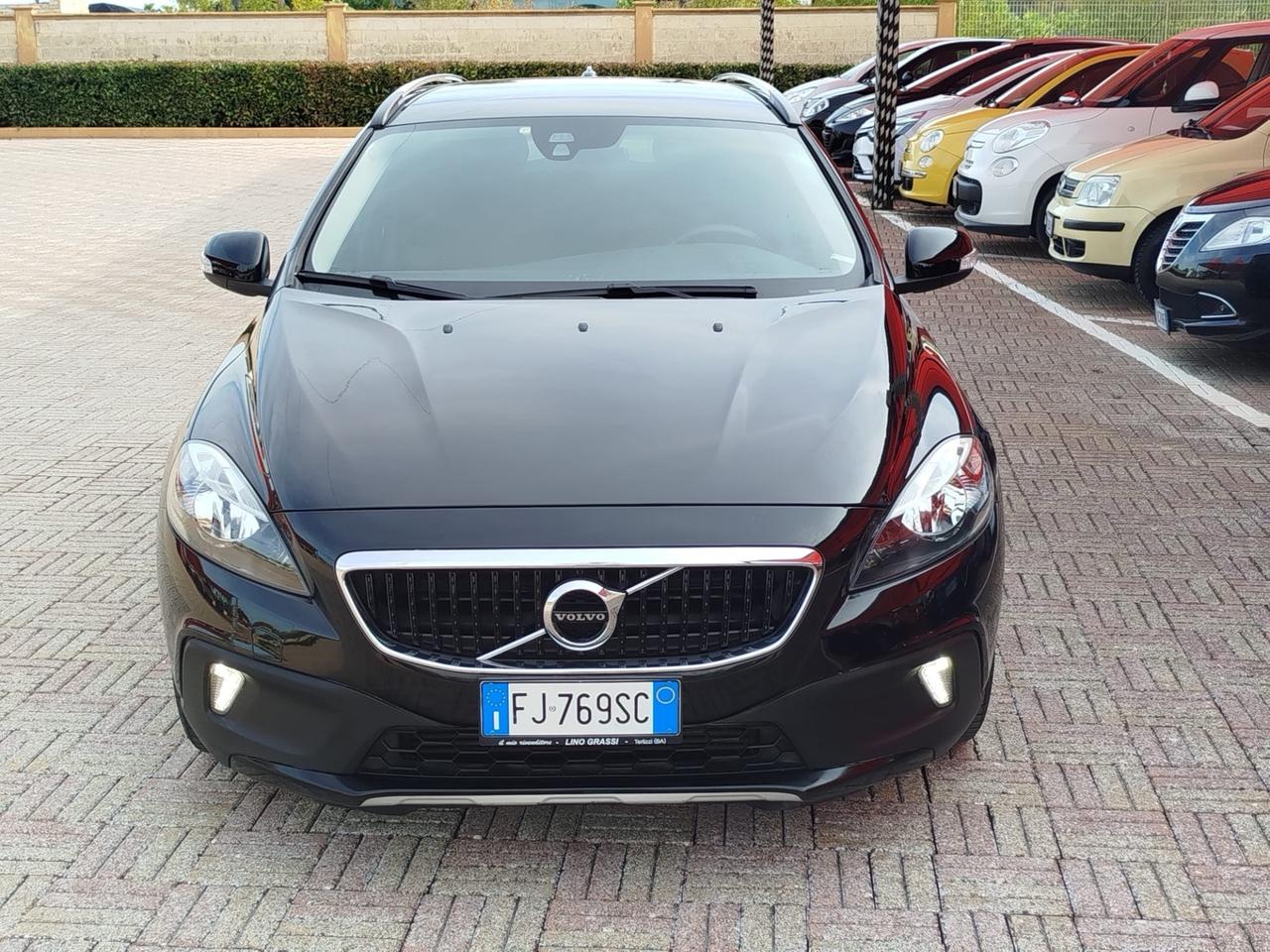 Volvo V40 Cross Country D2 136.000 KM