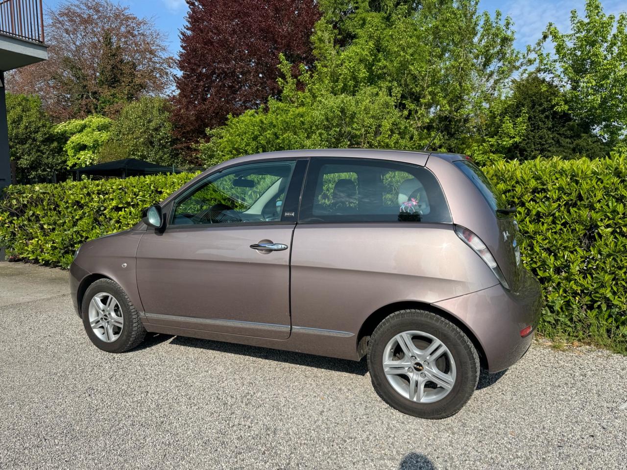 Lancia Ypsilon 1.3 MJT 75 CV Platino