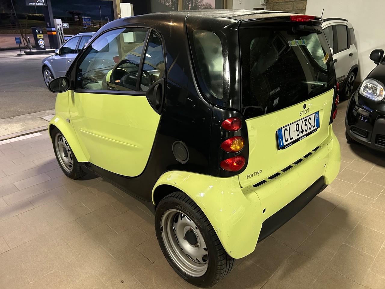Smart ForTwo 700 coupé pure (45 kW)