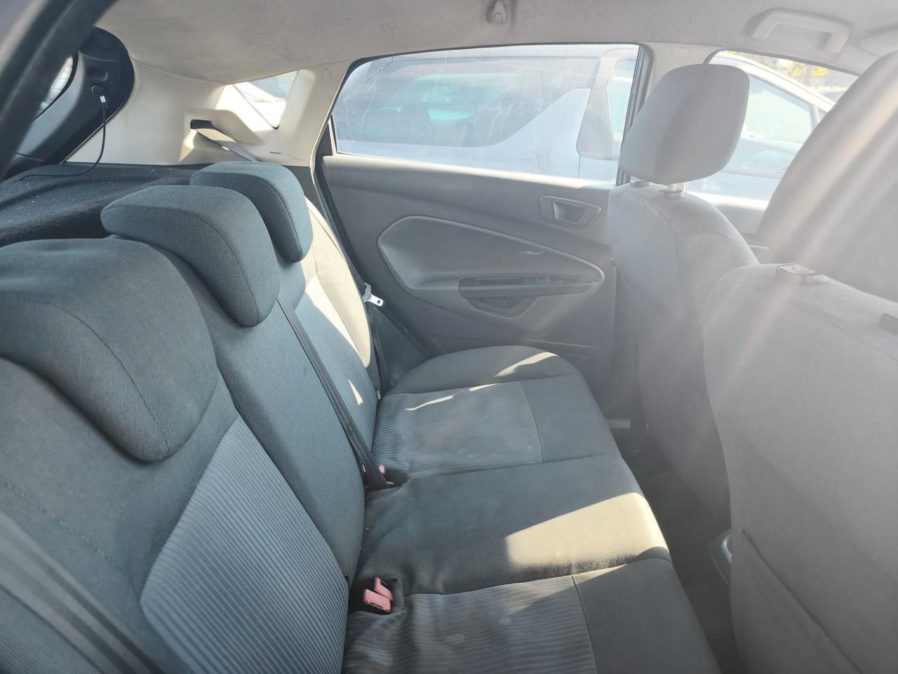 Ford Fiesta 1.4 5 porte Bz.- GPL Titanium