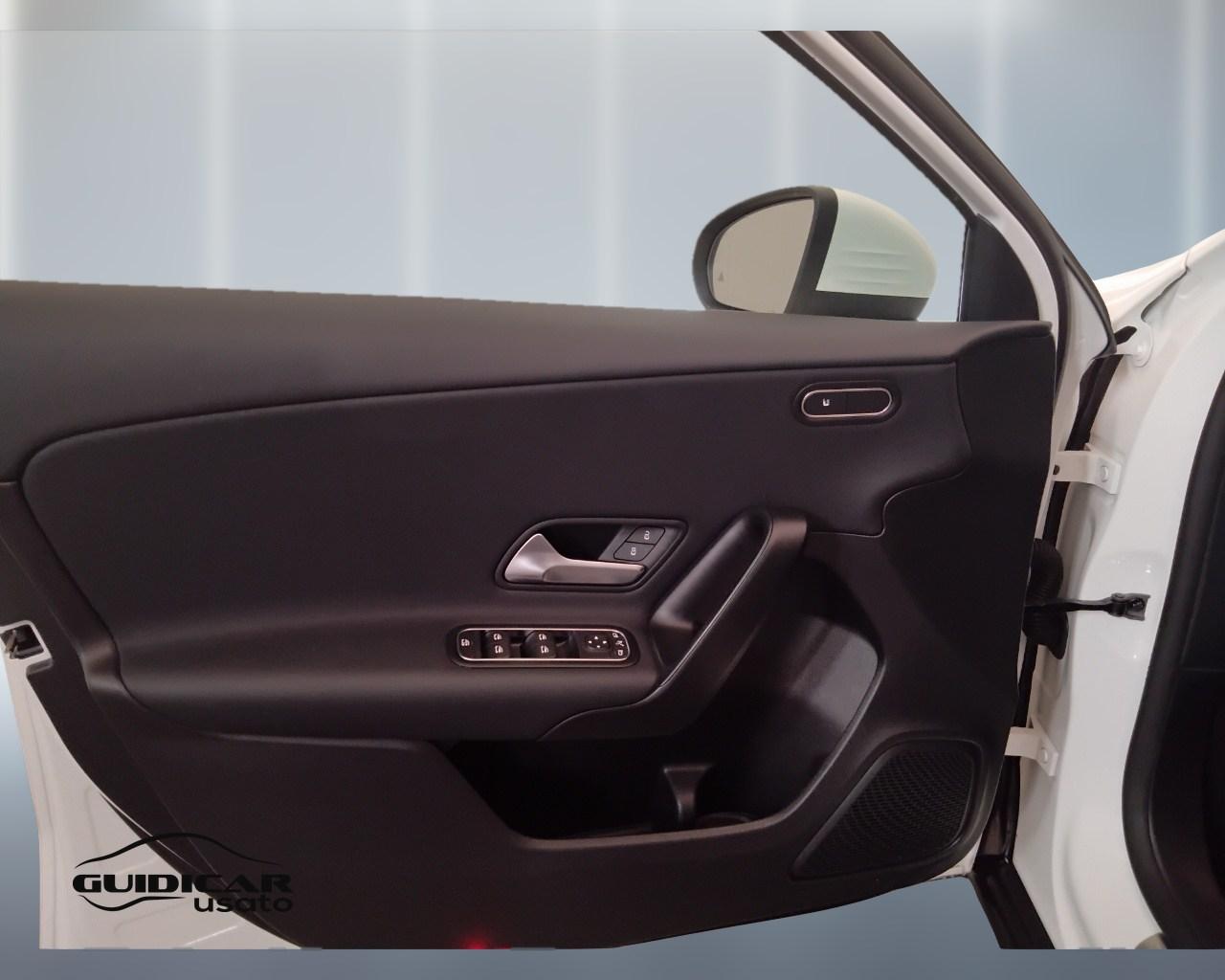 Mercedes-Benz Classe A - W177 2023 - A 180 d Advanced auto