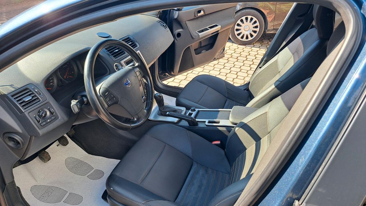 Volvo V50 1.6 D cat Momentum OK NEO PATENTATI