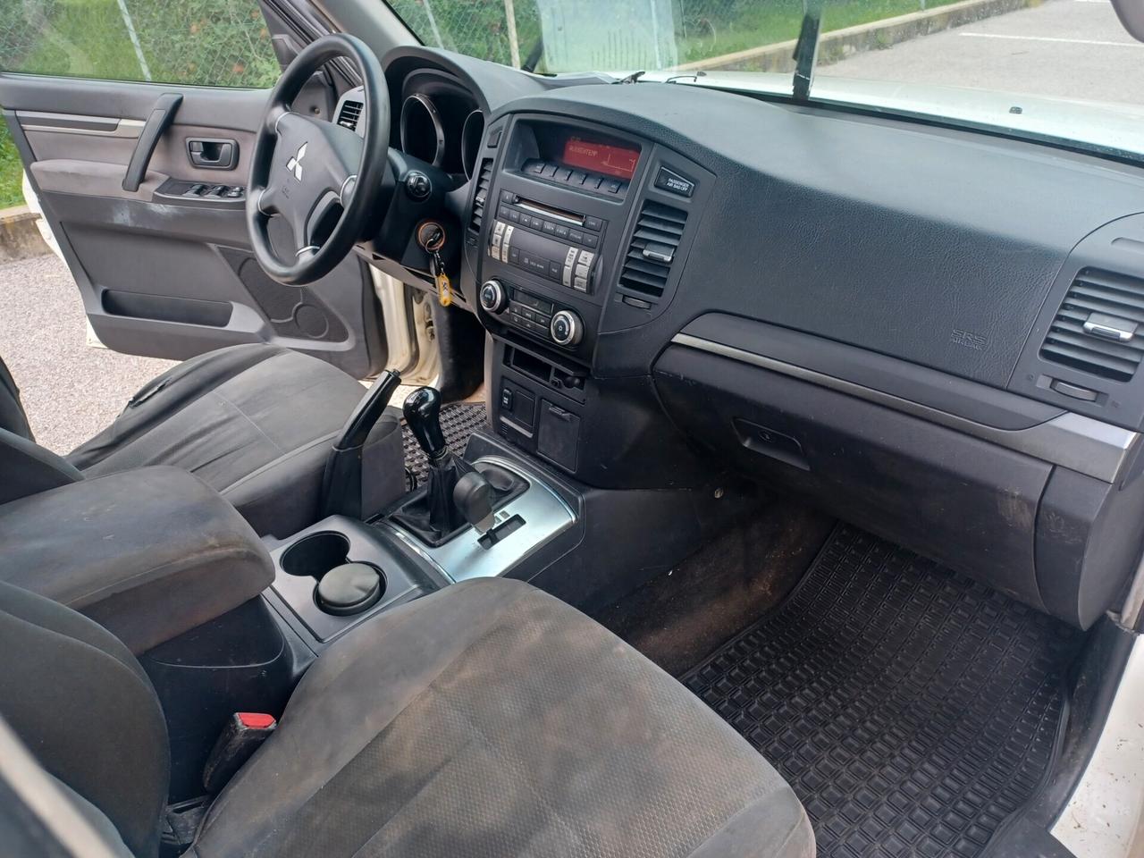 Mitsubishi Pajero 3.2 DI-D 16V 5p. Intense