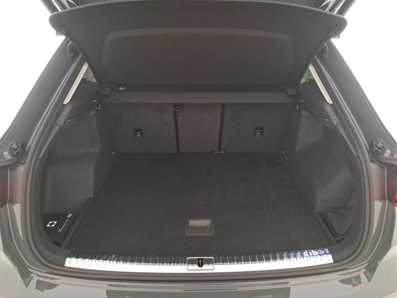 Audi Q3 35 1.5 tfsi business advanced s-tronic