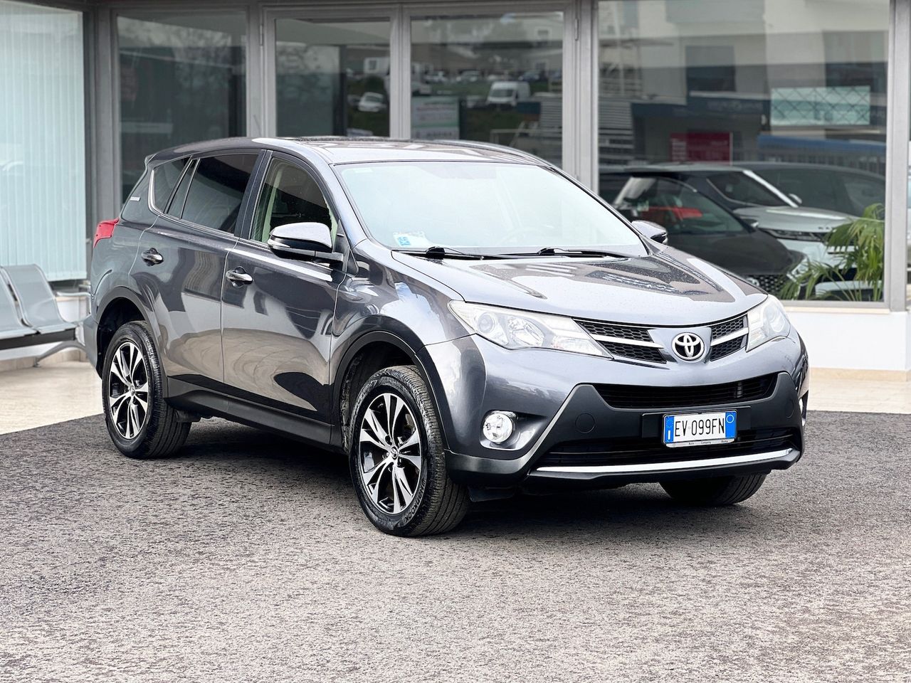 Toyota RAV 4 2.0 D-4D 2WD E5 2014 - 145ooo KM