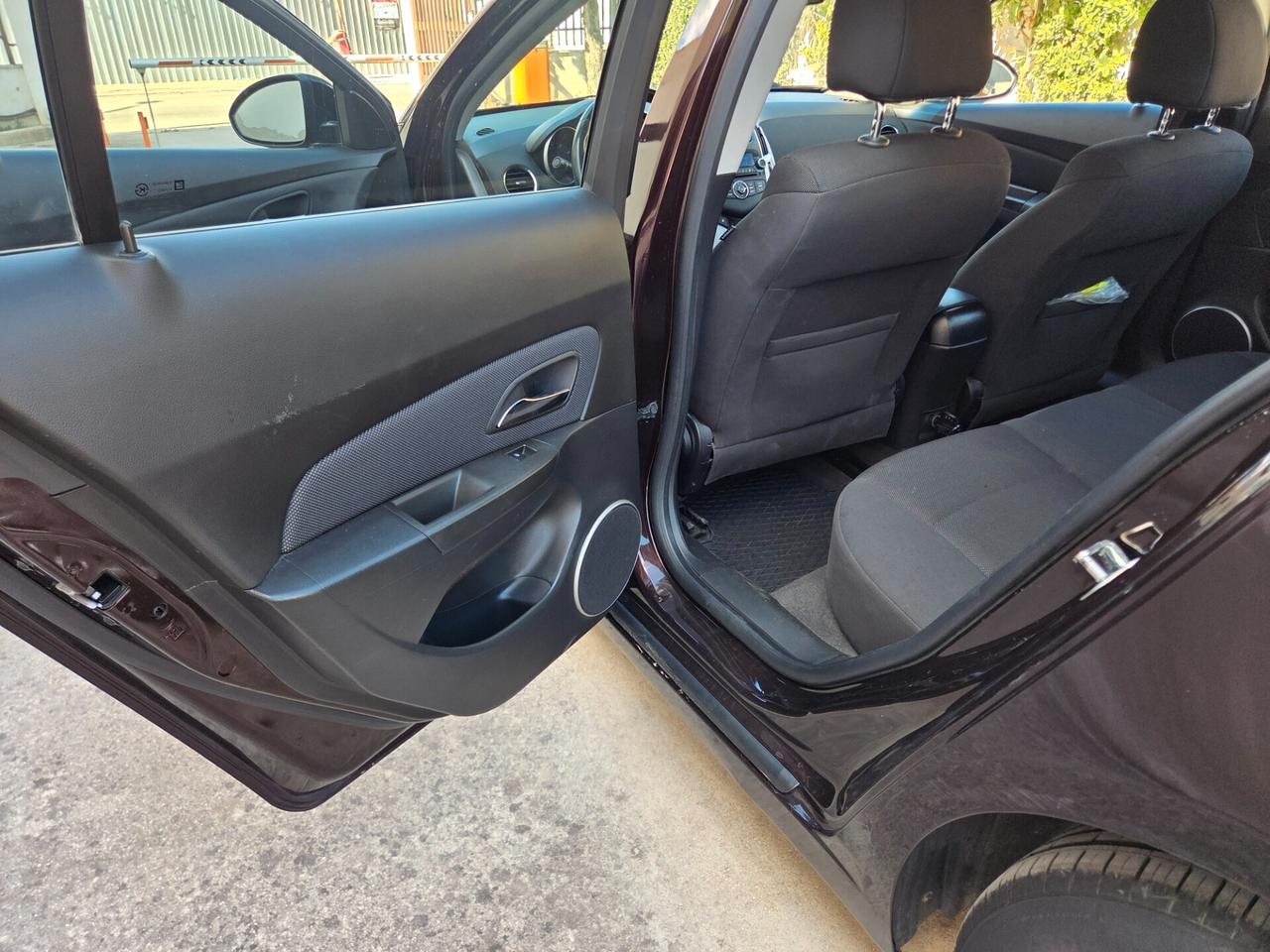 Chevrolet Cruze 1.8 5 porte LT GPL