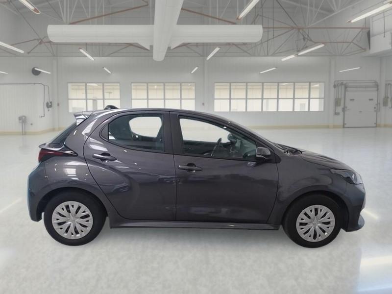 TOYOTA YARIS HYBRID ACTIVE MY24 5 PORTE BERLINA