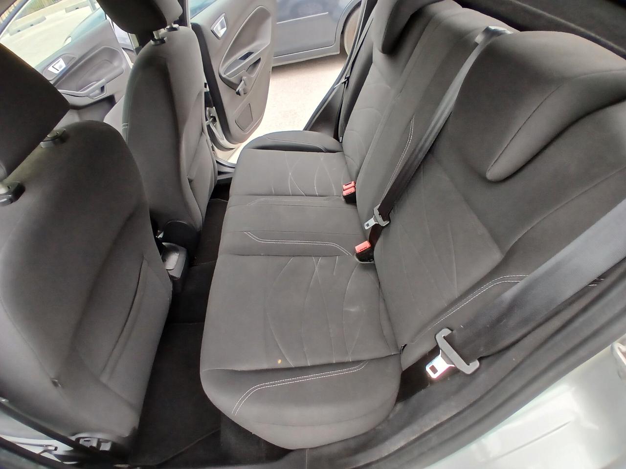 FORD FIESTA 1.4 Bz- GAS GPL 2013