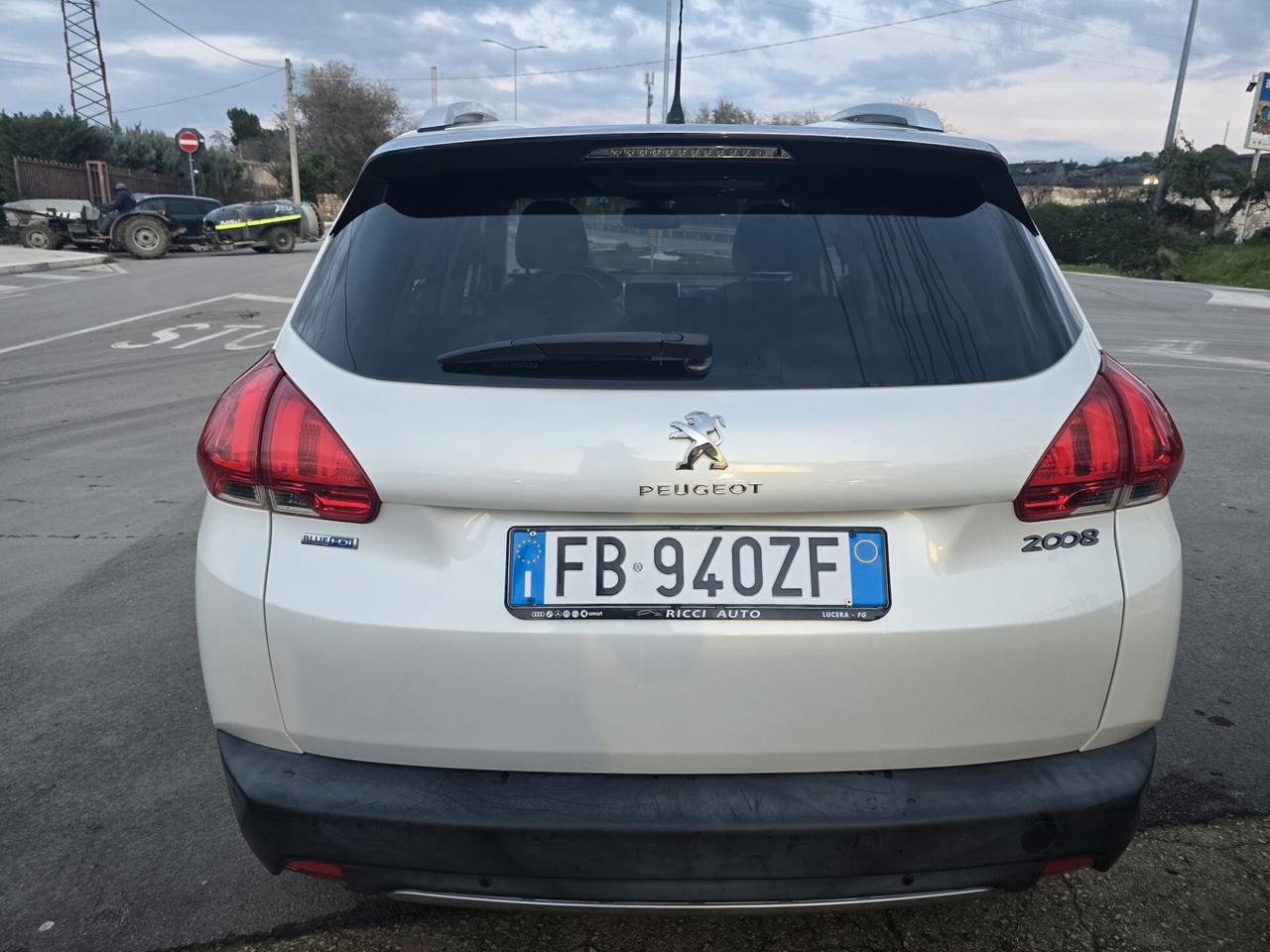 Peugeot 2008 BlueHDi 100 Allure