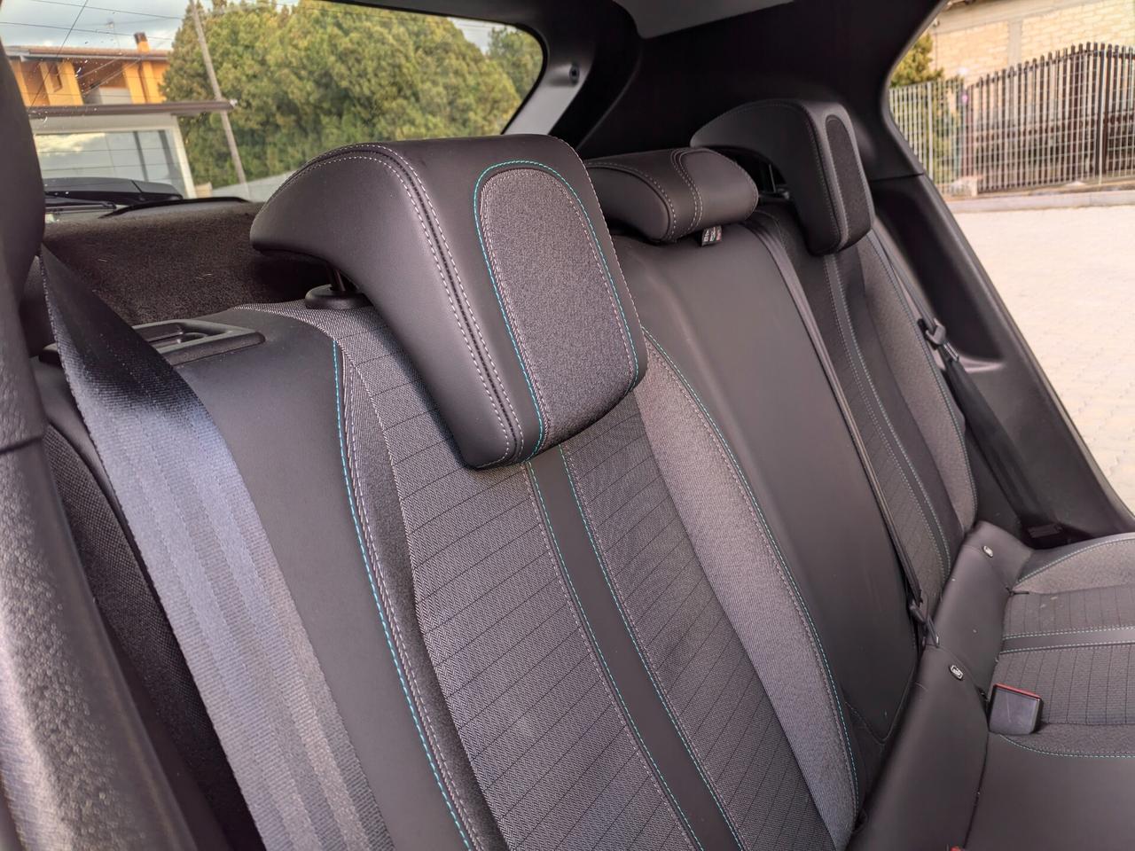 Peugeot 2008 BlueHDi 110 S&S Allure