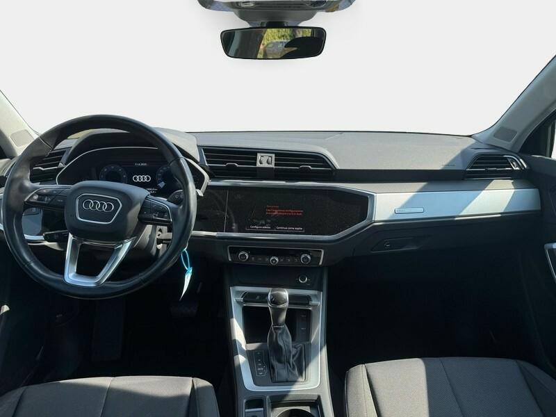 AUDI Q3 35 TDI S tronic Business Advanced