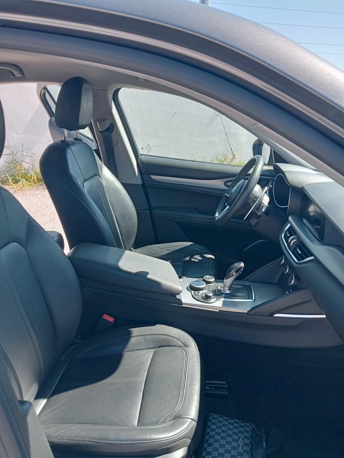 Alfa Romeo Stelvio 2.2 Turbodiesel 210 CV AT8 Q4 Super