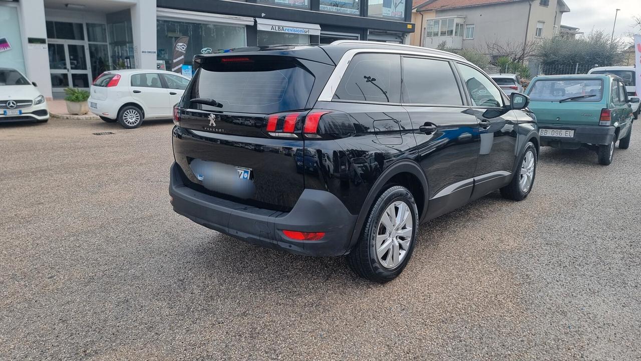 Peugeot 5008 HDi 130 Business 5 posti omologata x 7