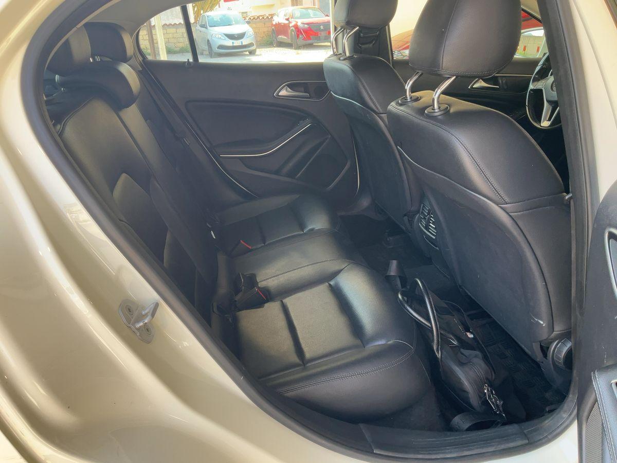 Mercedes-Benz GLA 200d Executive