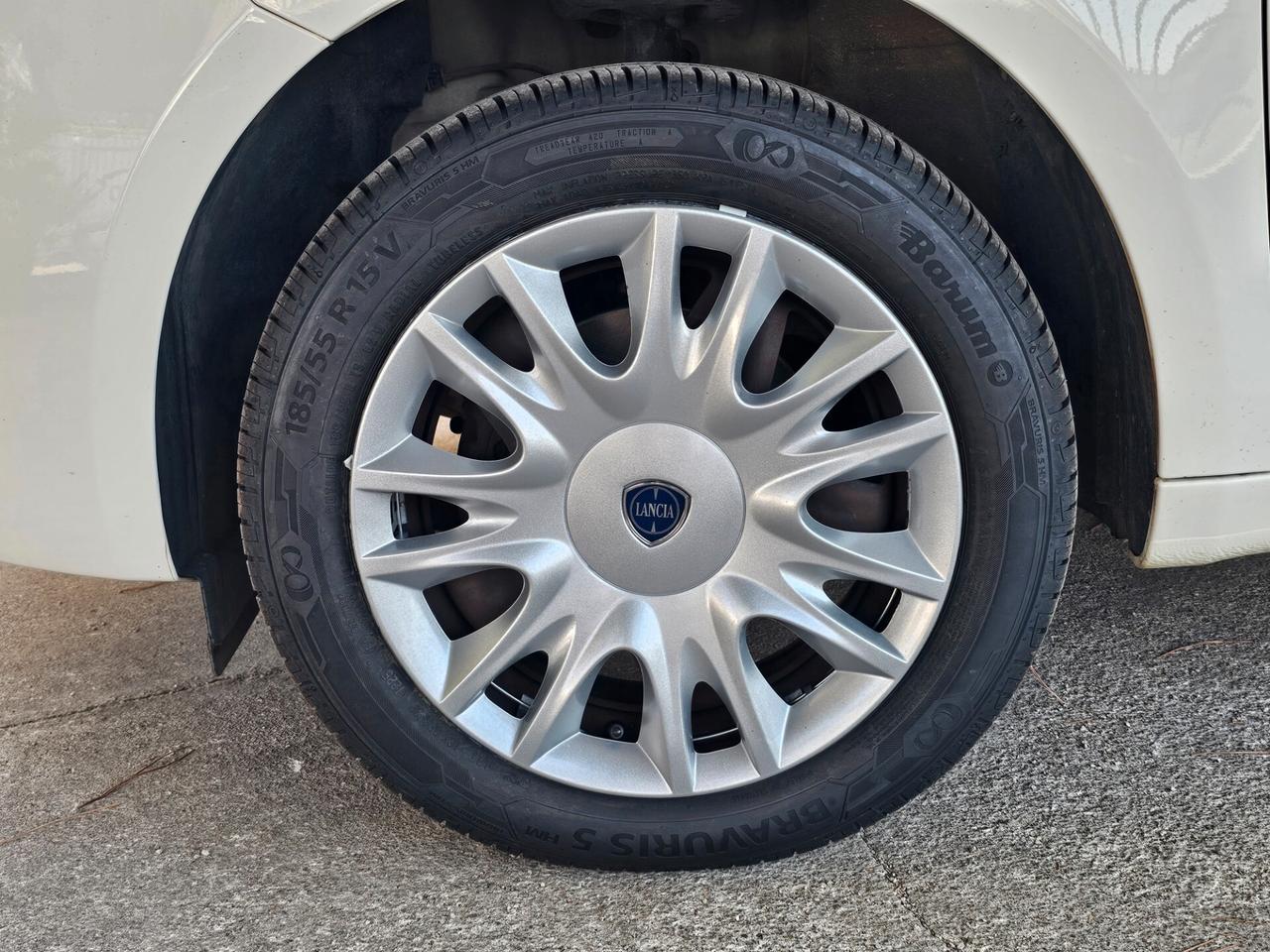 Lancia Ypsilon 1.2 GPL Ecochic Elefantino Blu 5P