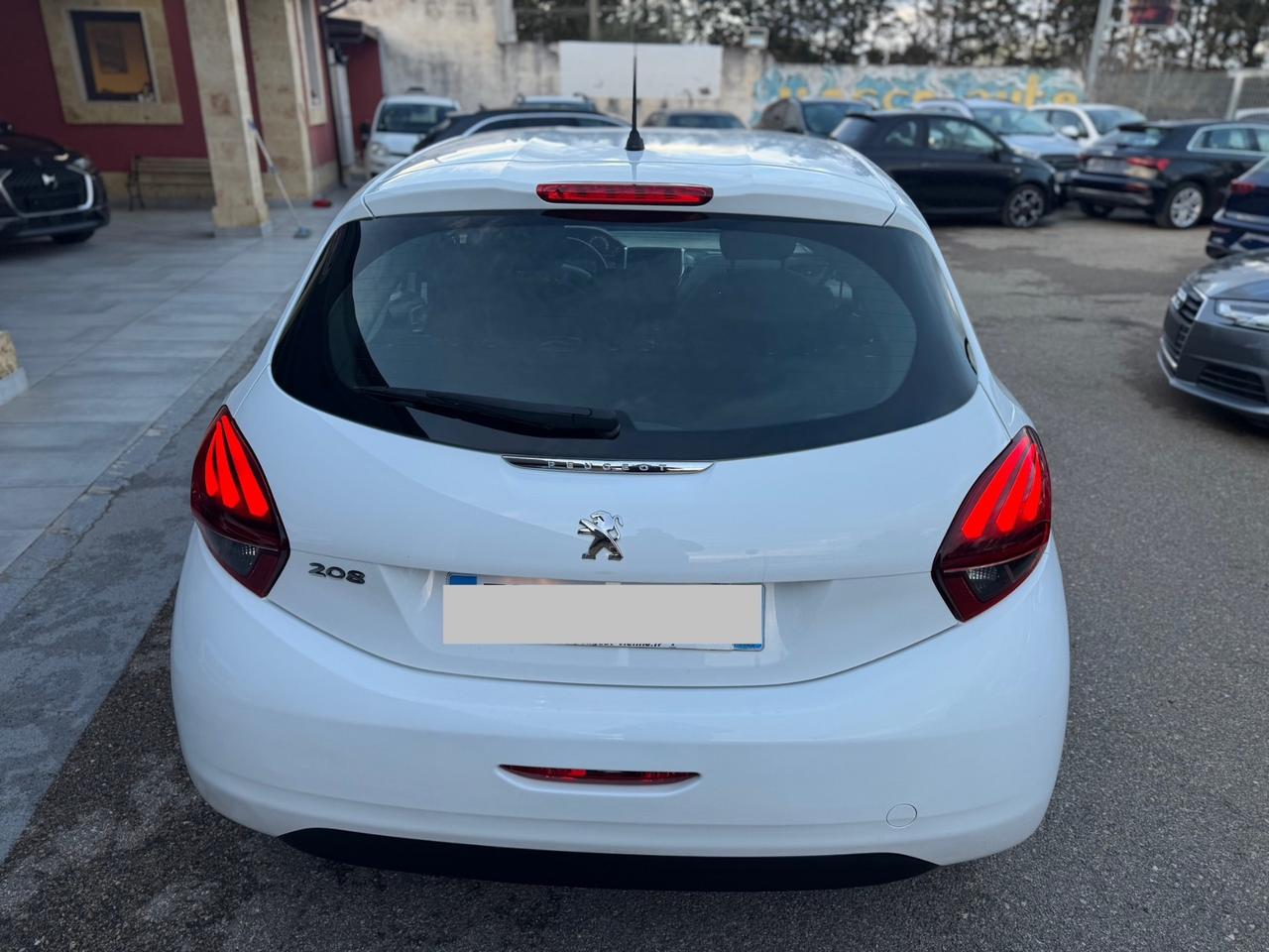 Peugeot 208 BlueHDi 100 5 porte Allure navi