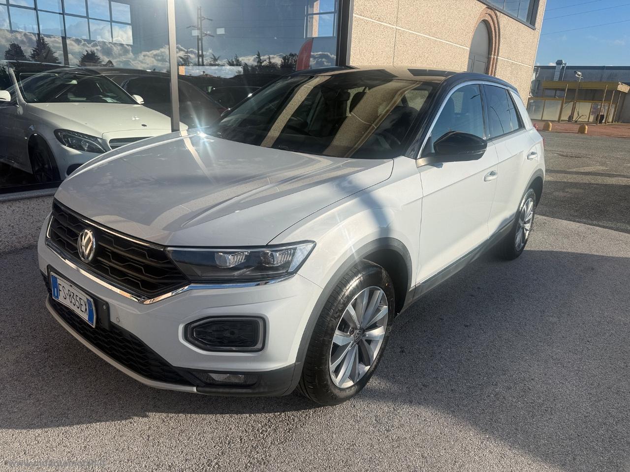 VOLKSWAGEN T-Roc 1.0 TSI 115CV Advanced BMT VIRTUAL LED STUPENDA