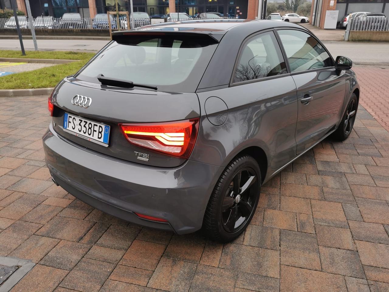 Audi A1 SPB 1.0 82CV TFSI Admired