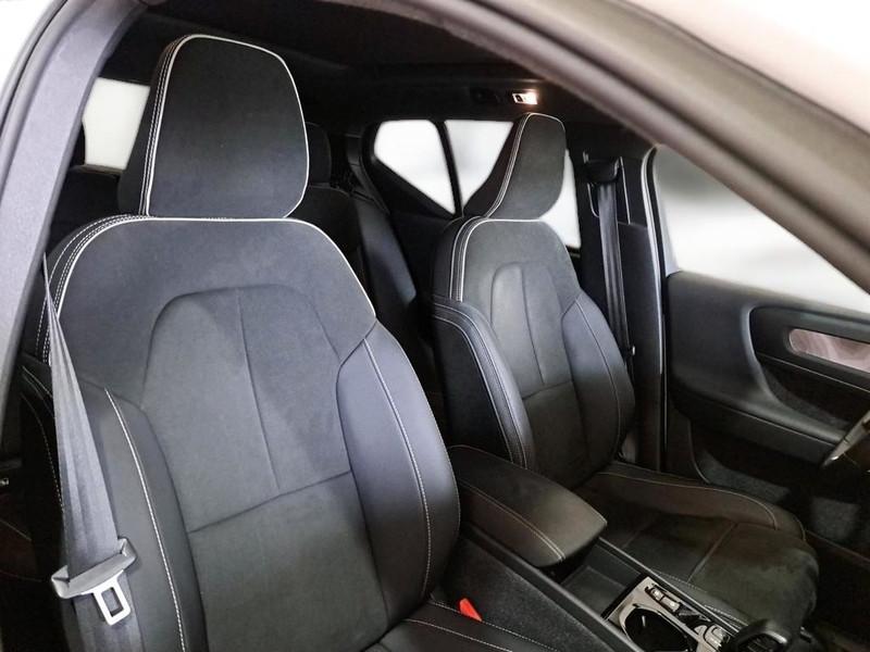 VOLVO XC40 T4 Recharge Plug-in auto Ultimate Bright