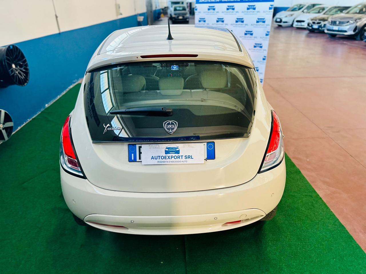 Lancia Ypsilon 1.2 69 CV/2017/ok neopatentati