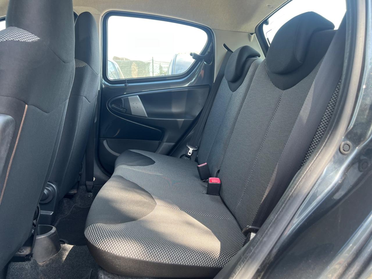 Toyota Aygo 1.0 12V VVT-i 5 porte Active Connect