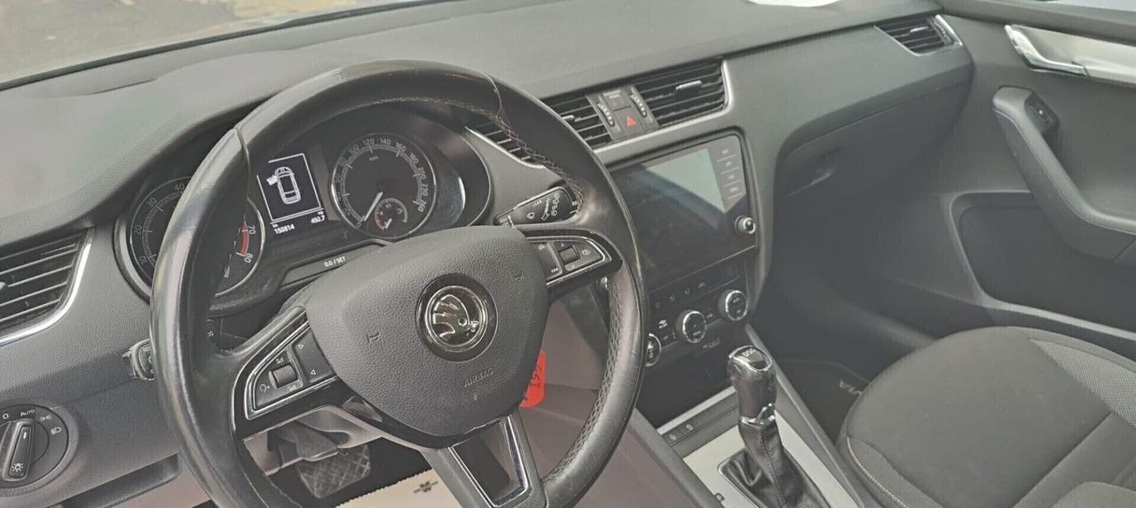 Skoda Octavia 1.5 DSG Wagon Ambition G-Tec