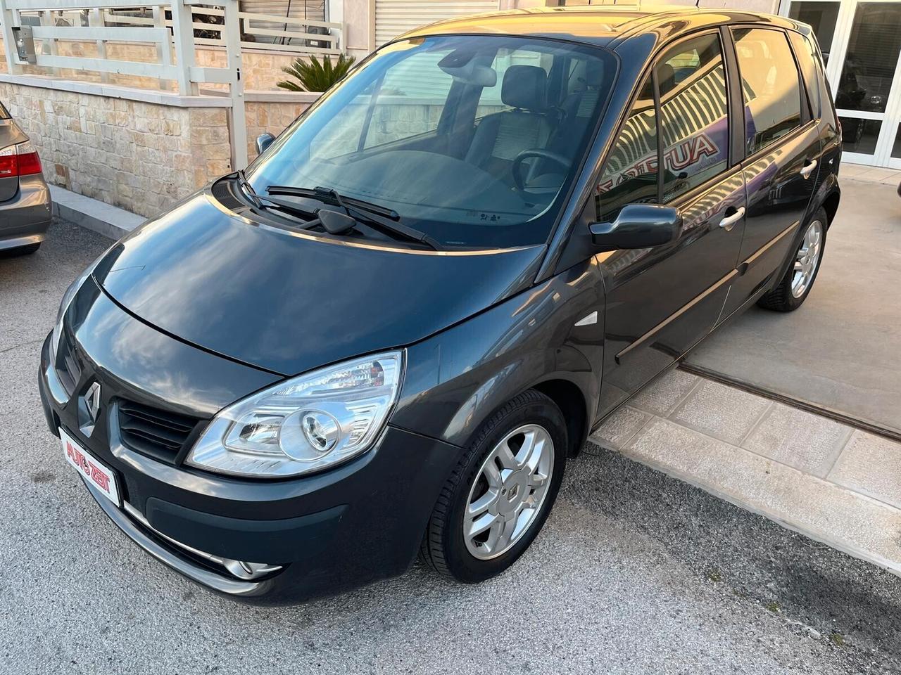 Renault Scénic 1.5 dCi/105CV Conquest