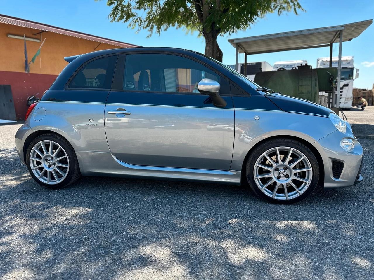 Abarth 695 1.4 Turbo T-Jet Rivale