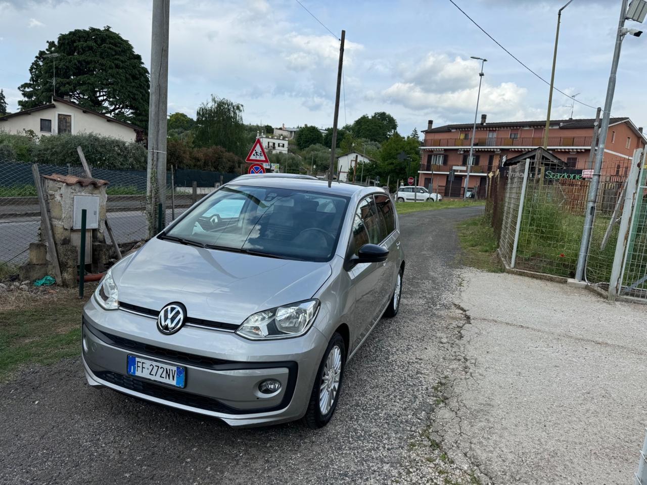 Volkswagen up! 1.0 75 CV 5p. high BlueMotion Technolog y ASG AUTOMATICA