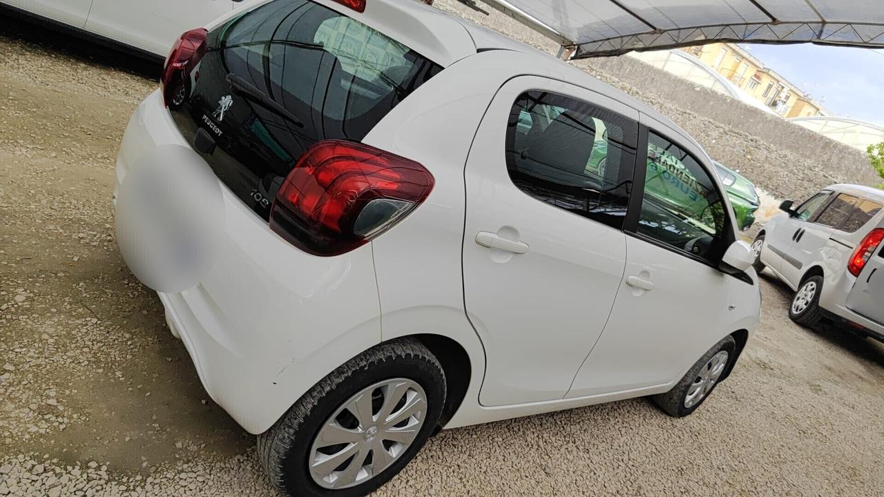 Peugeot 108 1.0 benzina 72cv 2021 usato