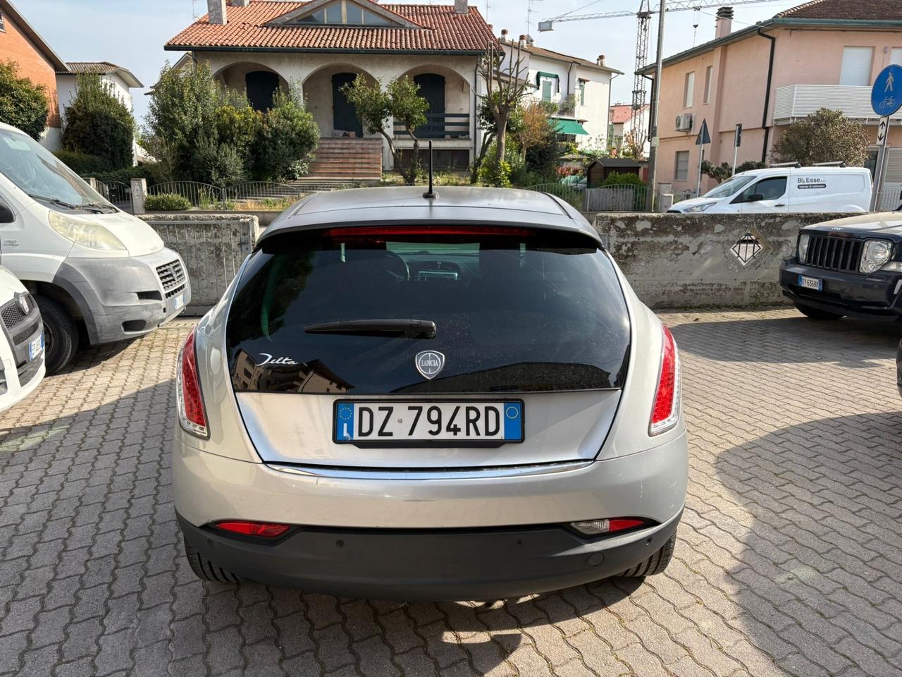 Lancia Delta 2.0 MJT DPF Oro