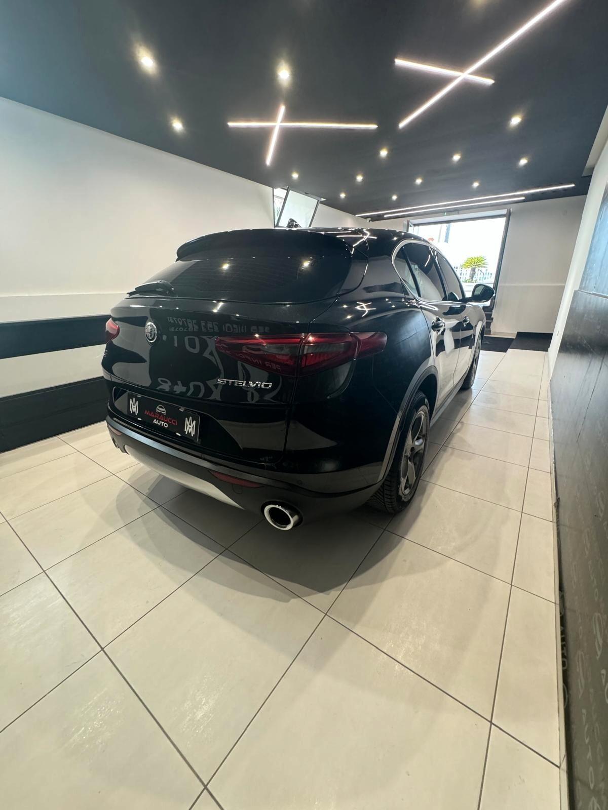 Alfa Romeo Stelvio 2.2 Turbodiesel 210 CV AT8 Q4 Executive