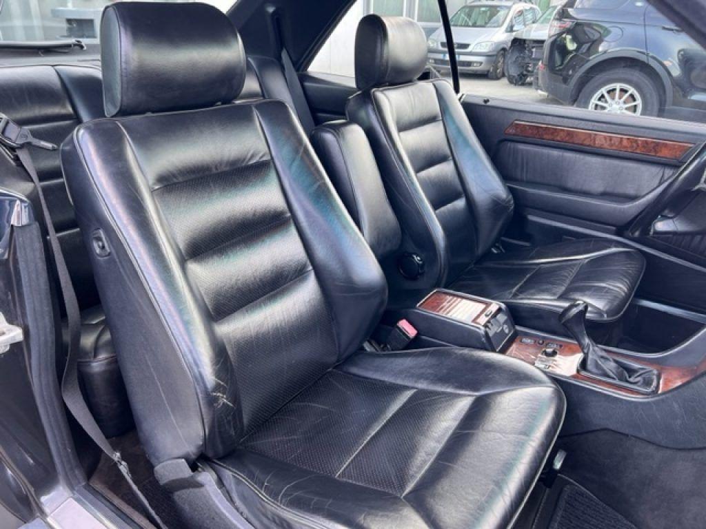 Mercedes-Benz 320 CE 24V cat Coupé