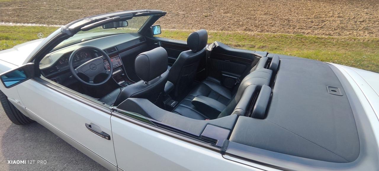 Mercedes-benz E 200 CABRIO (Mosca bianca)