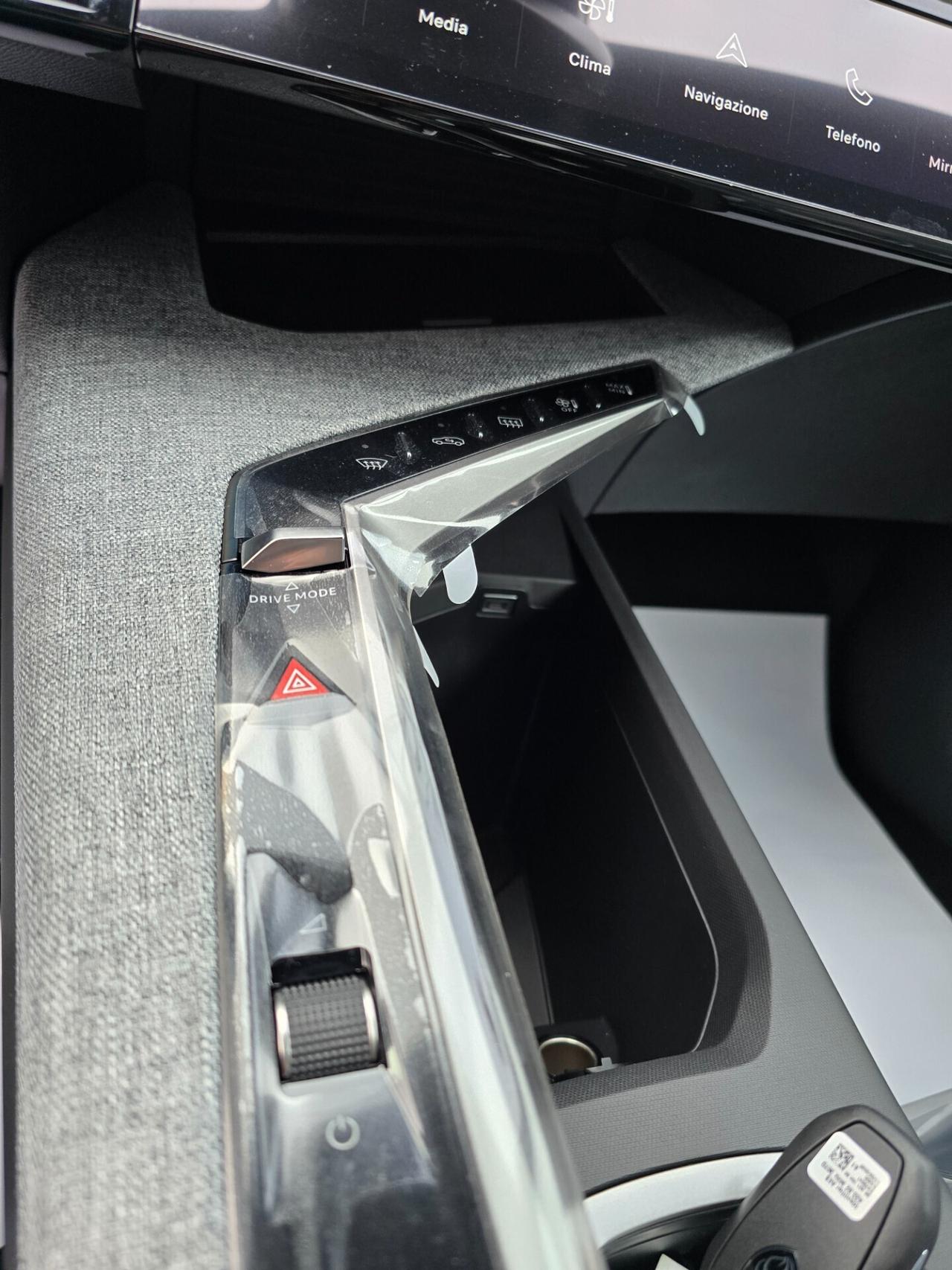 Peugeot 3008 Plug-in Hybrid 195 e-DCS7 Allure KM0