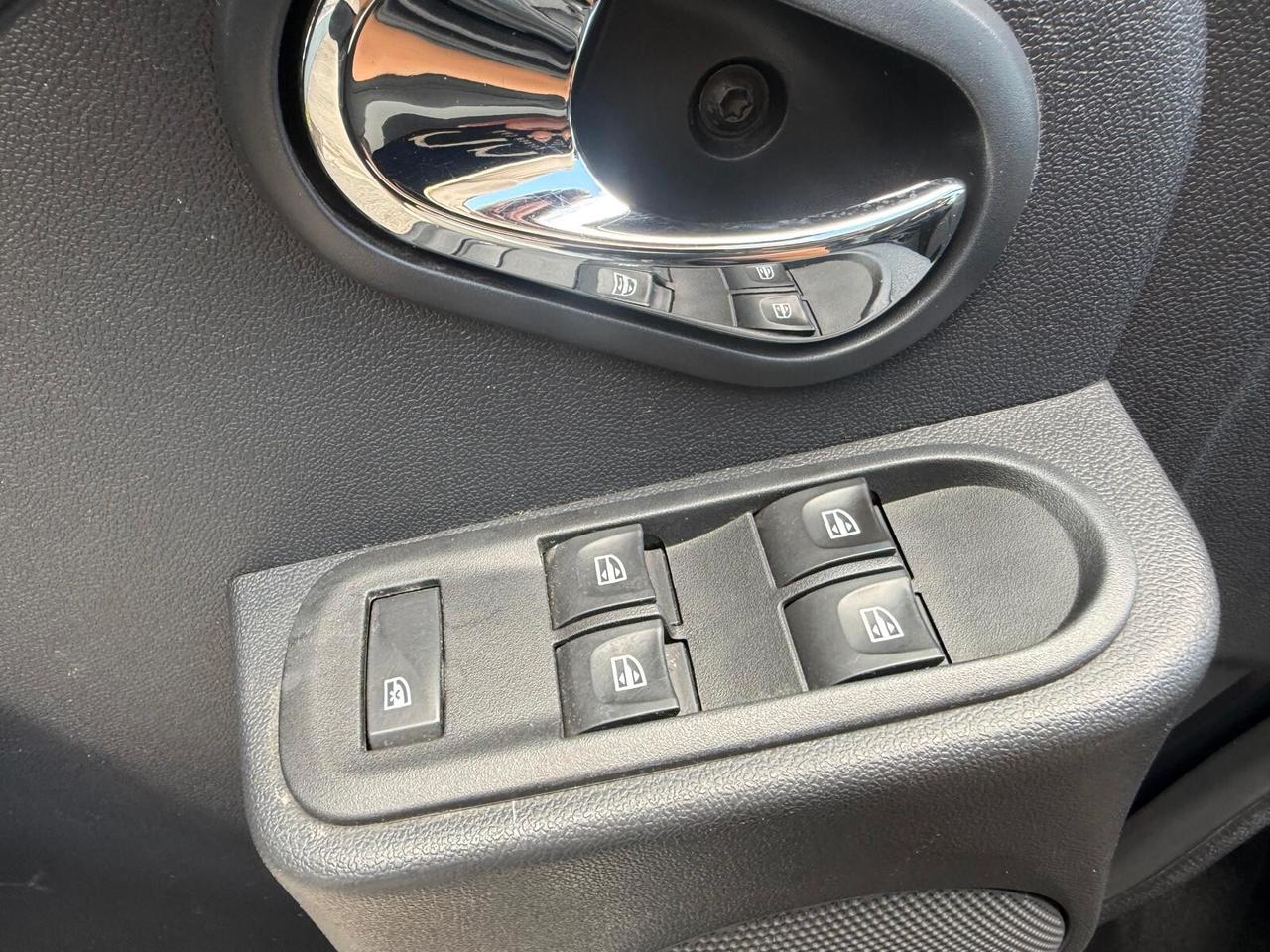 Dacia DUSTER 1.5 dCi Serie Speciale brave POCHI KM