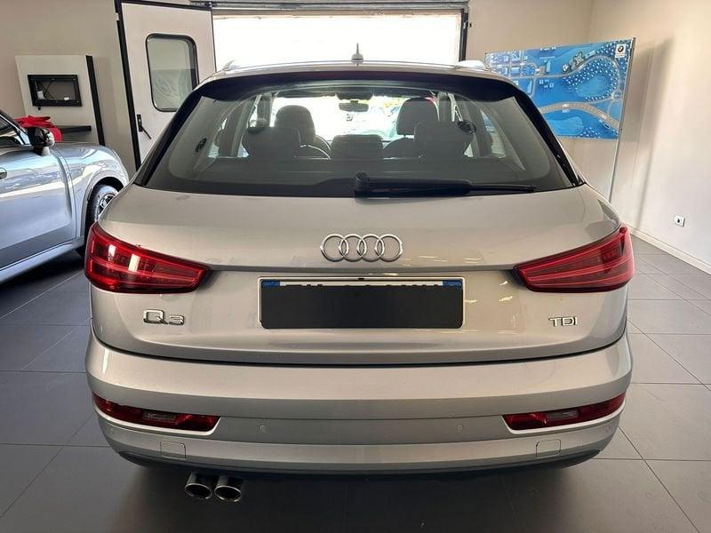 Audi Q3 2.0 tdi Sport 120cv