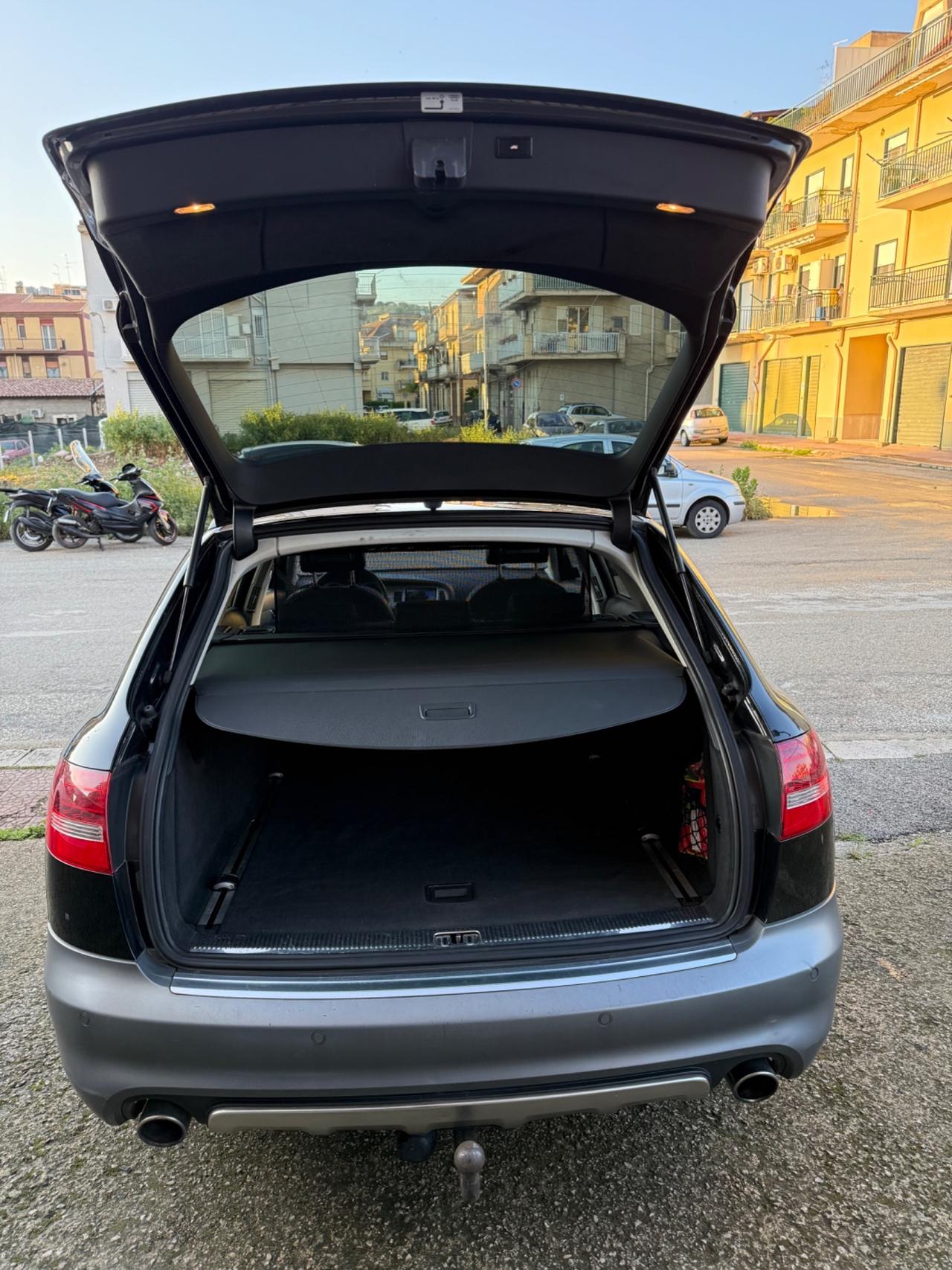 Audi A6 Avant 4.2 V8 FSI quattro tiptronic