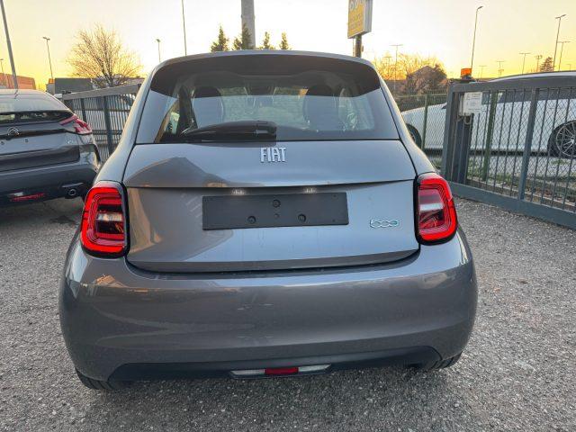 FIAT 500 Action Berlina 23,65 kWh