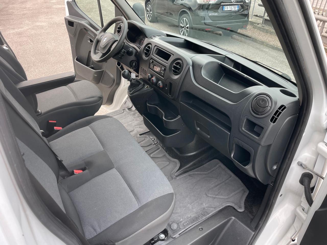 Renault Master 2.3 dCi/145 Cassone fisso 3 posti