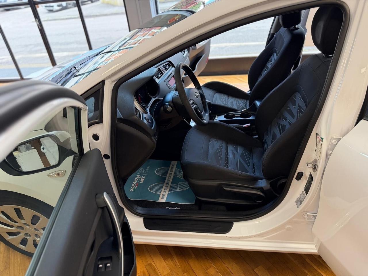 Kia Ceed cee'd 1.4 CVVT 5 porte Cool