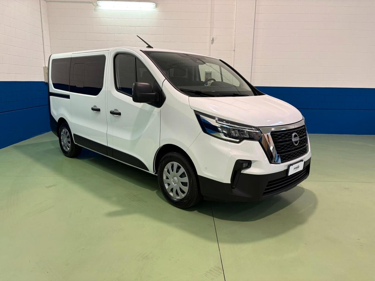 9 POSTI Nissan Primastar 2.0 dCi 150CV Aut PC-TN Bus N-Connecta