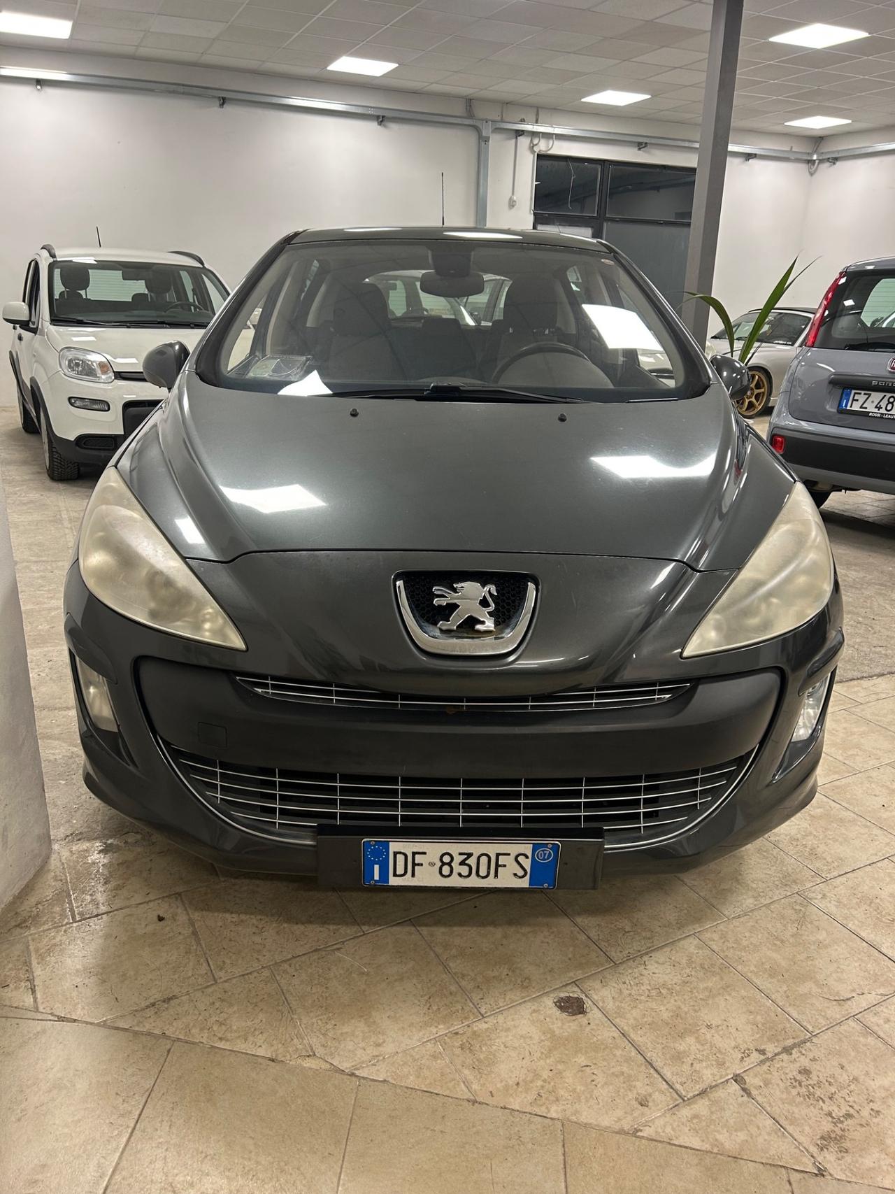 Peugeot 308 2.0 HDi 5p. Féline