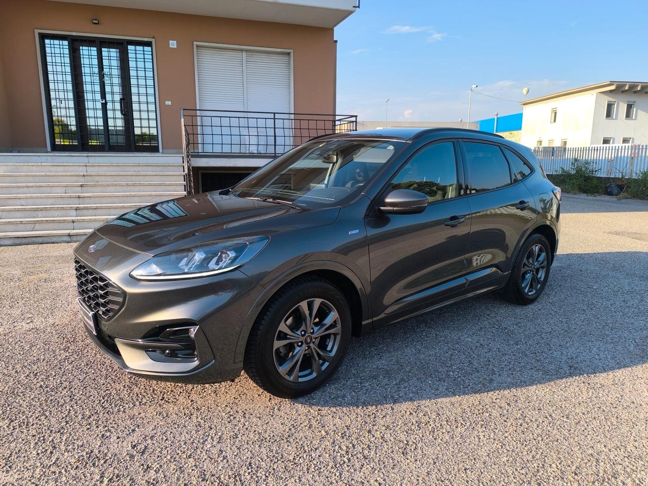 Ford Kuga 2.5 Full Hybrid 190 CV CVT AWD ST-Line Design