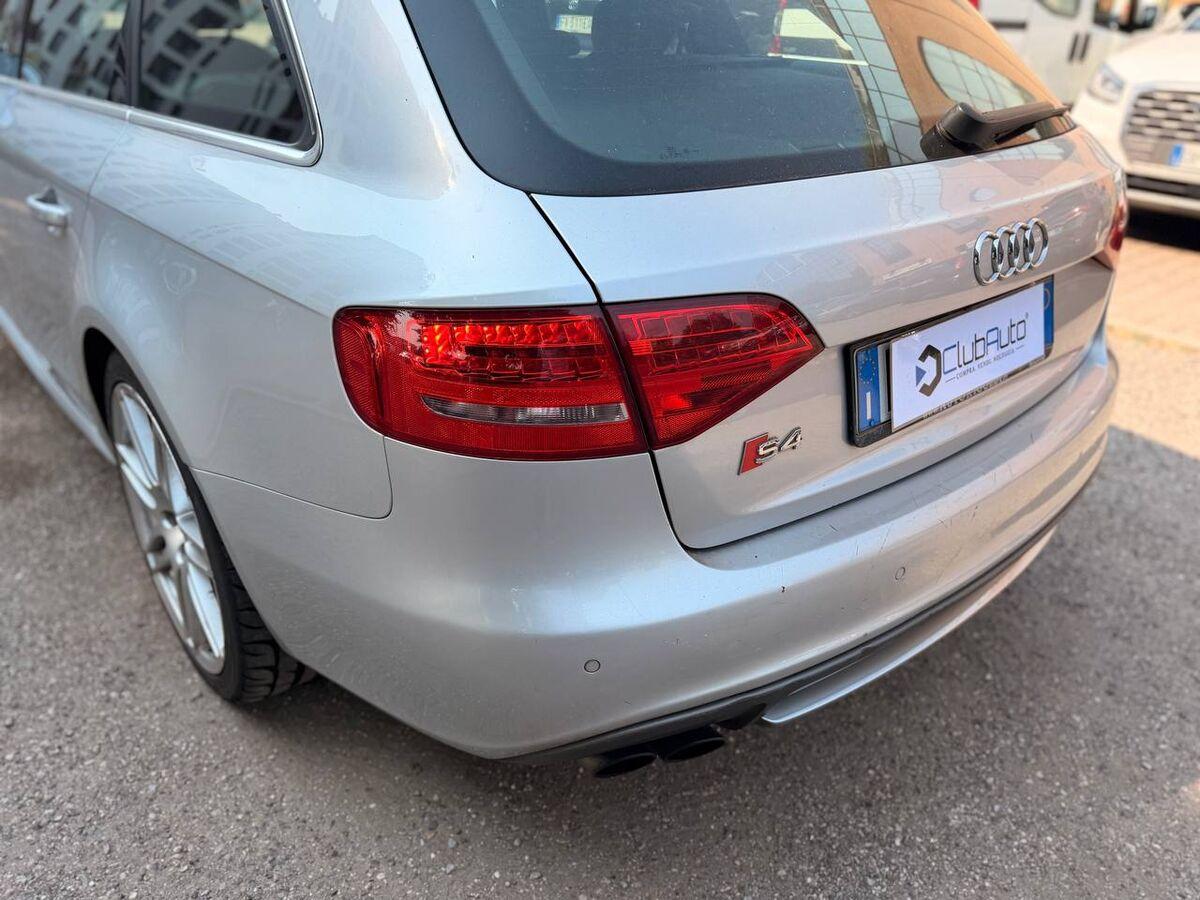 Audi A4 IV 2007 Avant S4 3.0 V6 tfsi quattro s-tronic